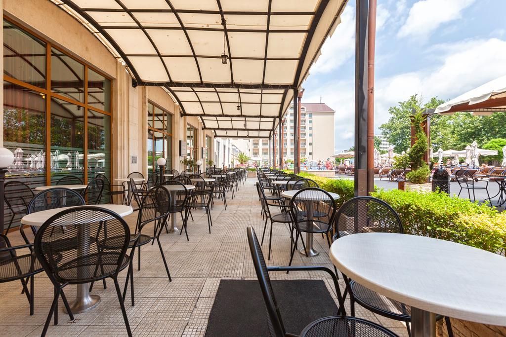 Melia Grand Hermitage All Inclusive Golden Sands Ngoại thất bức ảnh A café in the city of Sofia, Bulgaria