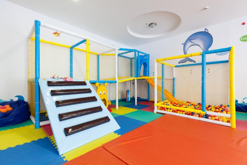 Melia Grand Hermitage All Inclusive Golden Sands Ngoại thất bức ảnh An indoor playground