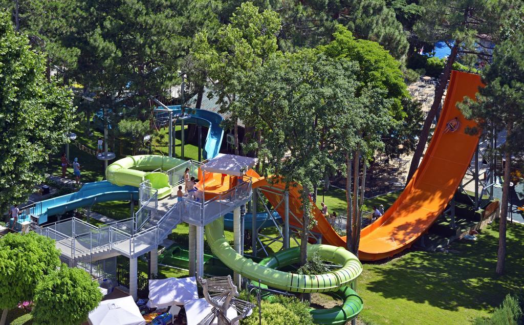 Melia Grand Hermitage All Inclusive Golden Sands Ngoại thất bức ảnh The water park